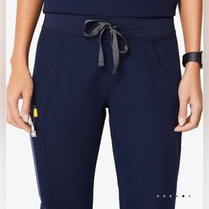 Figs - Kade Cargo scrub pants